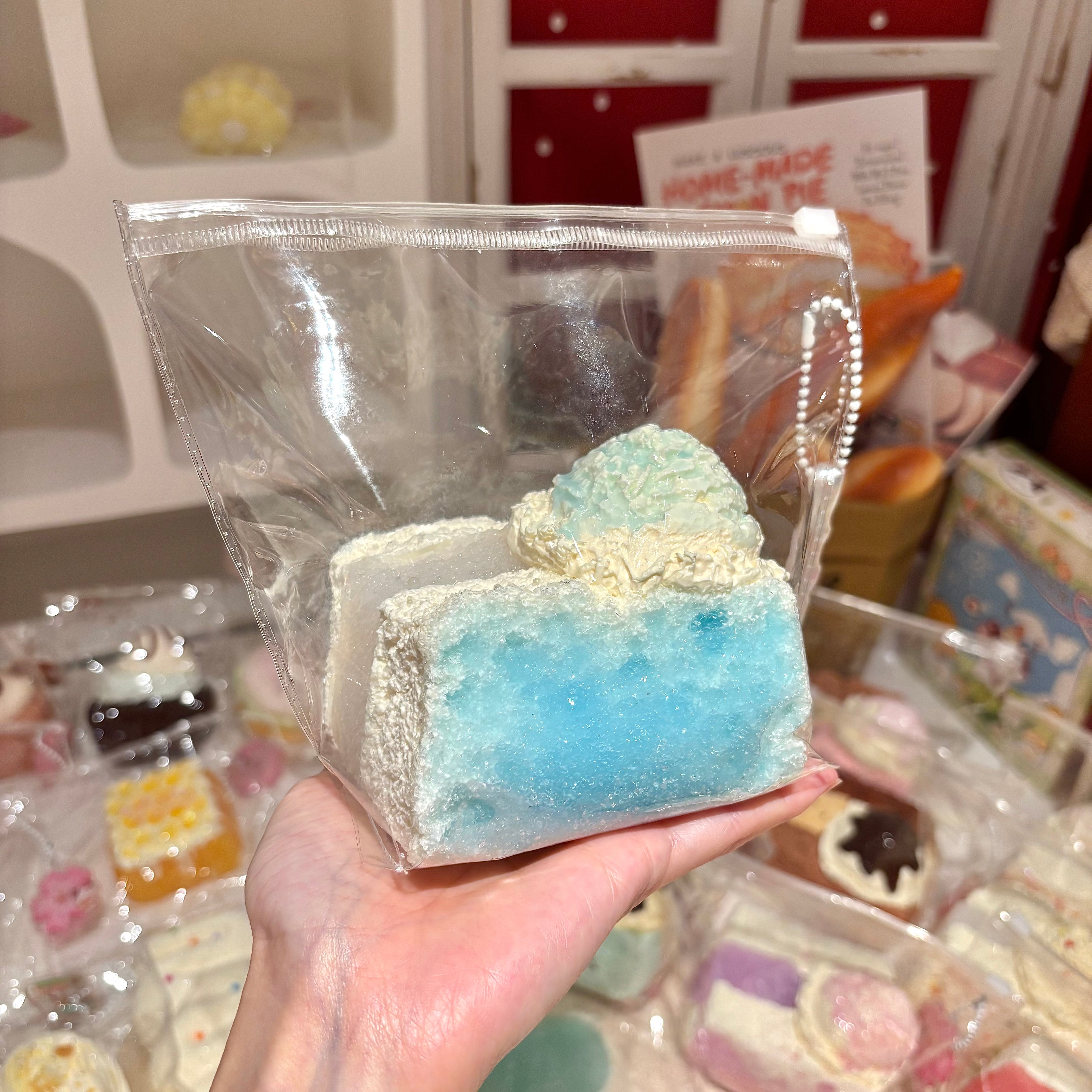 水色三层大吐司